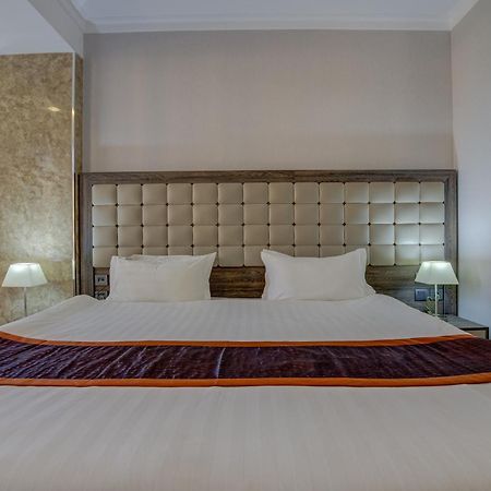 Hotel Lulu Bishkek Exterior foto